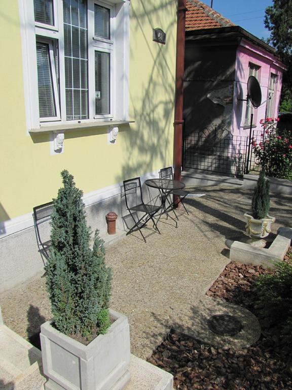 Vila Hedonija Belgrade Exterior photo